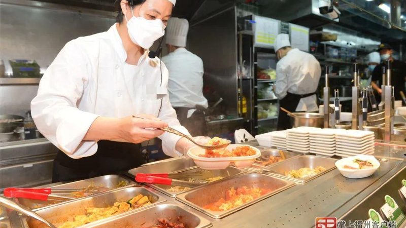 休闲食品：线上线下散装与预包装的奥秘